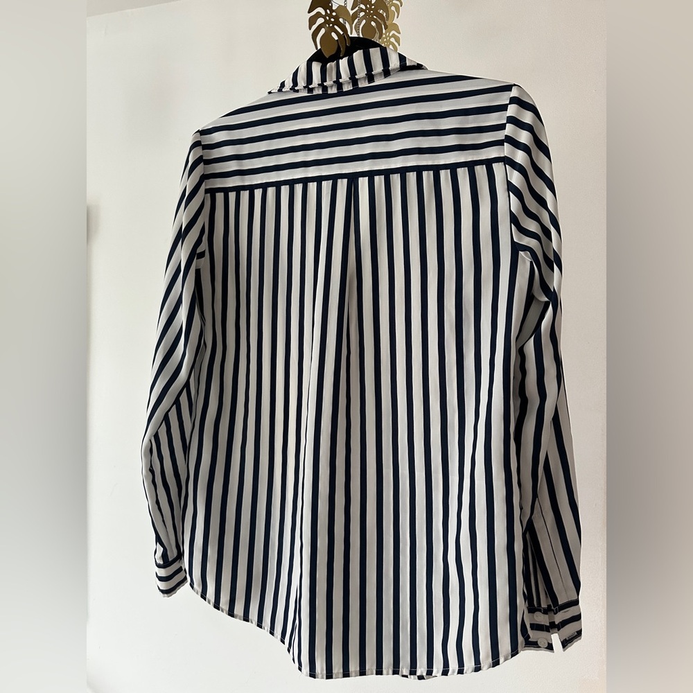 Striped button blouse - Picture 5 of 6